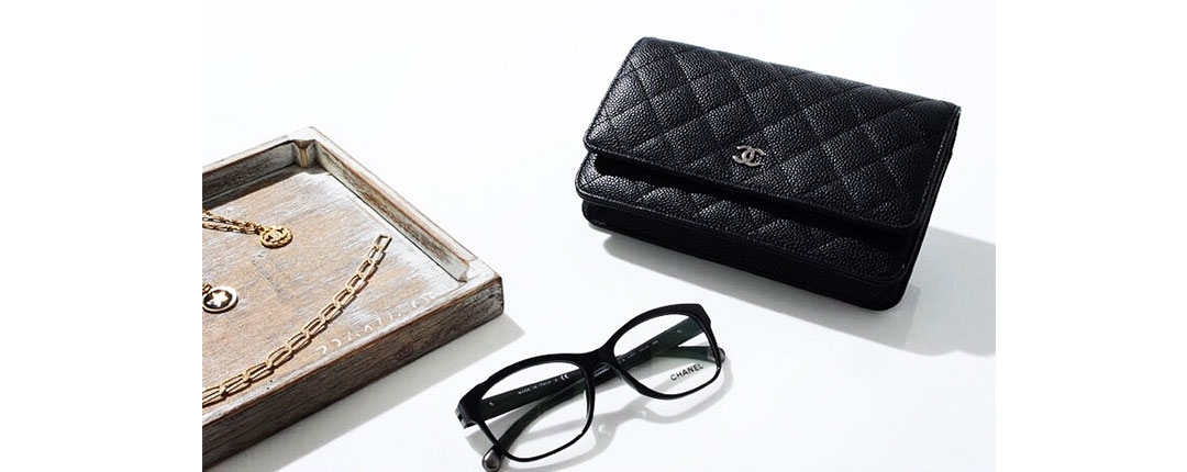 送料込み CHANEL シャネル チェーンウォレット リップスティック