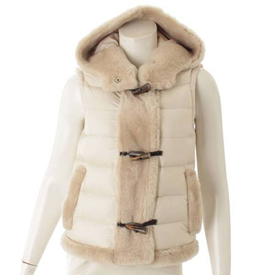 エンメティ DAFNE ムートンダウンダッフルジレ レディース
