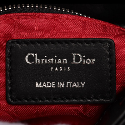 ディオール LadyDior レディディオール バッグ 偽物（コピー品）の見分け方 