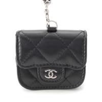 シャネル CHANEL 30番台 ラムスキン マトラッセ ココマーク Air Pods エアポッツケース ネックレス ショルダーポーチ AP1739 ブラック