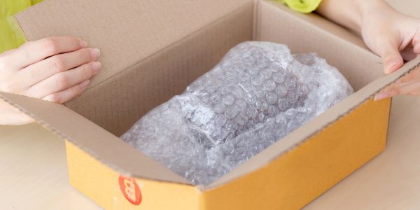 宅配買取の危険な落とし穴5選|損する人がやりがちな事例と注意ポイント