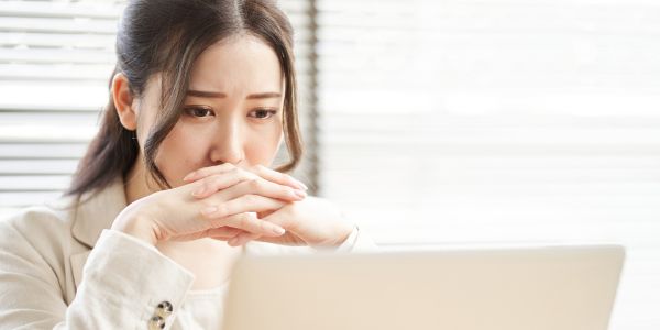 宅配買取の危険な落とし穴5選|損する人がやりがちな事例と注意ポイント
