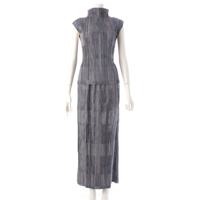 イッセイミヤケ ISSEY MIYAKE  プリーツ