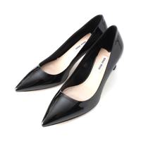 ミュウミュウ MIUMIU パテントレザー ビジュー ポインテッドトゥ