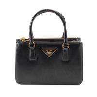 プラダ PRADA サフィアーノ レザー トライアングル