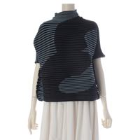 イッセイミヤケ ISSEY MIYAKE 横プリーツ ボックスシルエット